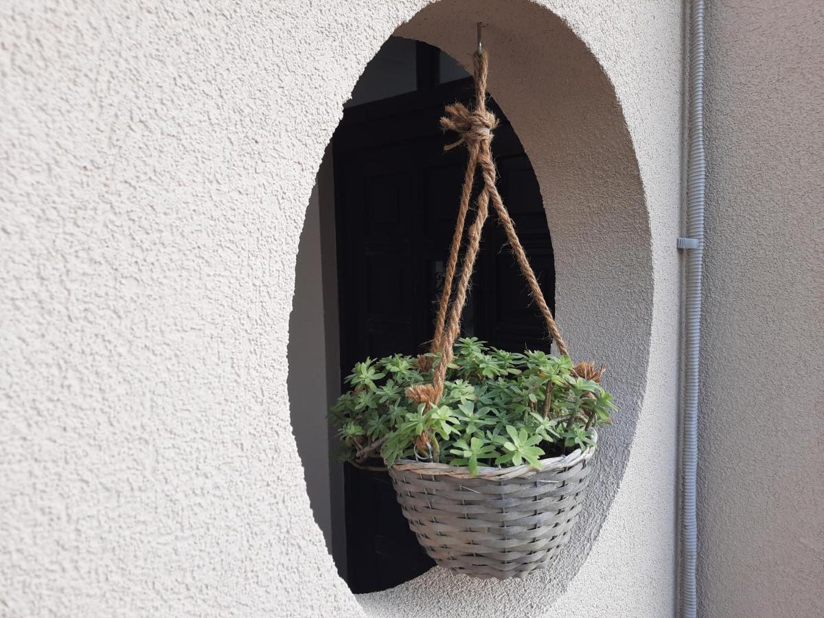 Apartman Laura M Vodice Eksteriør billede