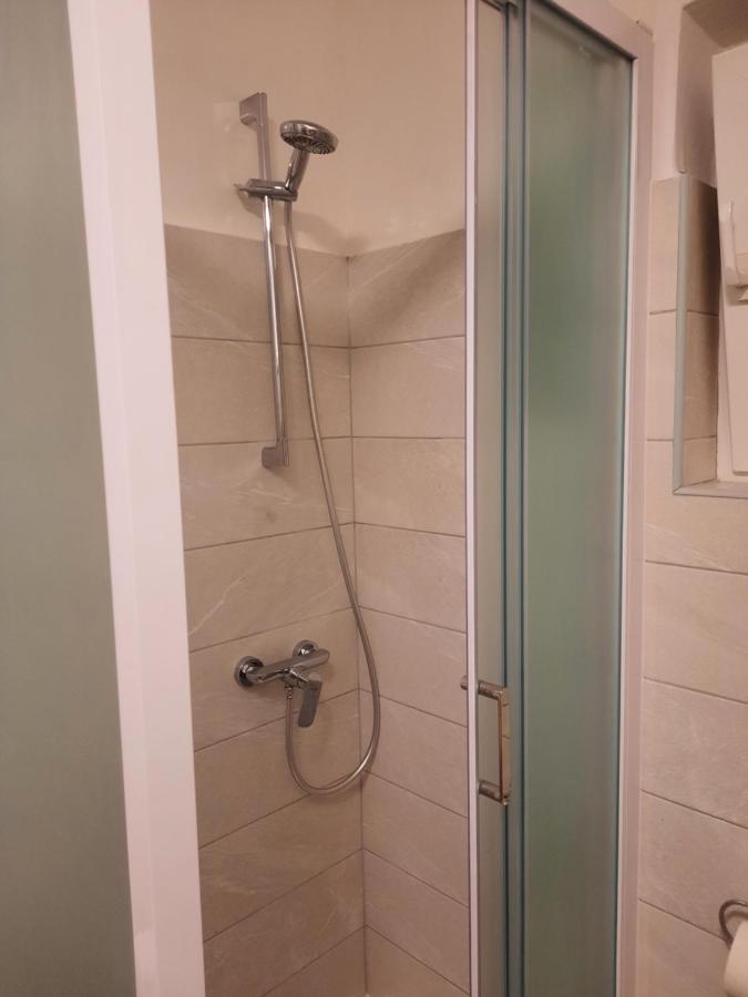 Apartman Laura M Vodice Eksteriør billede